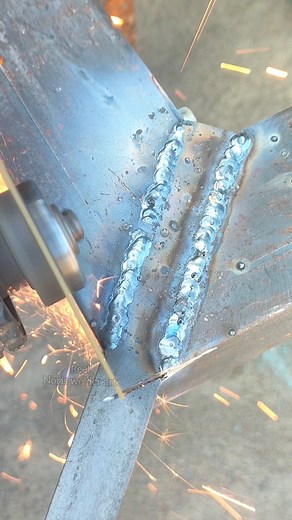 1.2M views · 6.3K reactions | The trick of fixing bad welding is very easy for novice welders to practice #reelfb #reelviral #welding | Noris Welder Art | Facebook