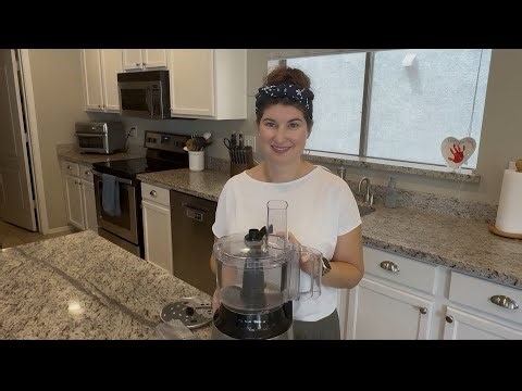 Hamilton Beach Food Processor & Vegetable Chopper for Slicing, 10 Cups + Easy Clean Bowl Scraper