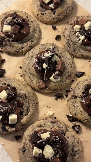 Healthy recipes🥞 Easy Recipes on Instagram: "DM ME “RECIPE” on instagram and I’ll send you the link to the full recipe! 💌This recipe is inside 101 Greatest Cookies on the Planet cookbook, where I’ve put all my BEST step-by-step guides, secret tips, and the stuff I don’t share on Instagram 👩🏽‍🍳📖 😍 a gentle reminder If you’ve been saving my recipes, it’s time to cook like a pro 👩🏽‍🍳📖"