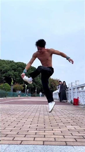 Shockwave Palm Hit 💥🖐️ Too Fast for the Camera!