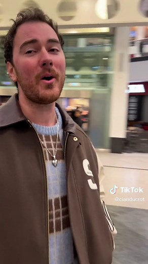 Flash Mob Singing in a Mall: I'll Be Waiting