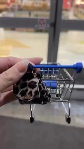 Mini Shopping #minis #miniature #miniaturas #toys #minibrands | Annie G