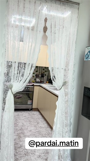 ⁨\tپرسیاری زۆرێک لە بینەرەکانم بوو بۆیە حەزم کرد بۆتان بکەم بەڕیل بەبێ بزمارو بێ برخوو هەڵی واسە پەردەکەم و سکەکەش لە پەیجی پەردەی مەتین داوام کردوە نرخیان خوار بازاڕە ‪@pardai.matin 👈👈👈👈👈👈 #explorer #foryou #viral #reel #foryoupage