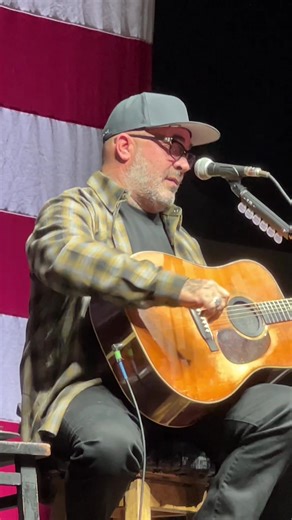 Aaron Lewis Live Performance of 'Outside' Full Version
