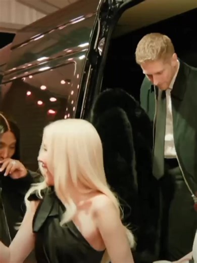 Rosé Stuns on the BRIT Awards Red Carpet