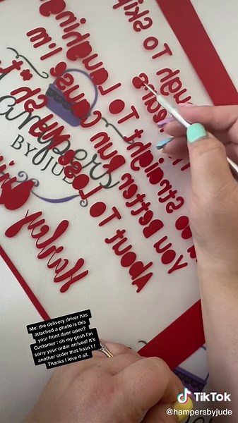 Customer Service Conversation: Delivery Drama Unfolds