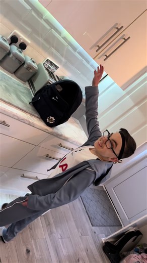 @Ben Harris (Hope for Harley) Harley’s bags all packed and we’re on the way to @spursofficial for Harley to meet he’s favourite player @jamesmaddison he’s so excited I hope he doesn’t get stage fright #HopeForHarley #harleysarmy #fypシ゚viralシfypシ゚ #tottenham