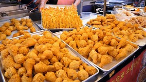 15 reactions | Korean fried chicken, fried shrimp- Korean Street food #Koreanfoodfactory #FoodFactory #massproduction #food #streetfood #chicken #Koreanfriedchicken | Food Processing | Facebook