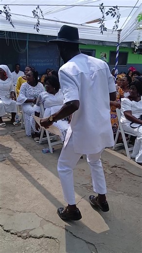 The Akuta Can't Dance Alone: Exploring Connection