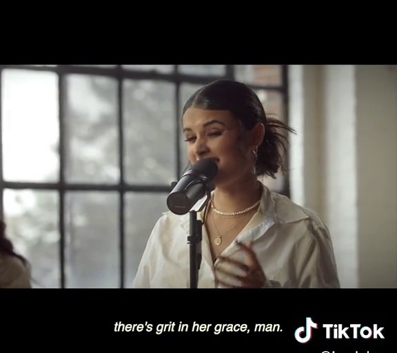 A poem called ancient hands 🫴🏽 Send this to your mama & mamas mama ✨ #poetry #spokenword #mystory #fyp