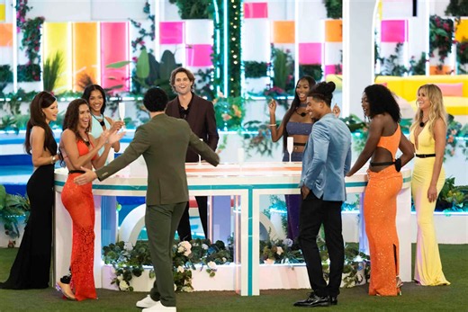 ‘Love Island USA’ Season 8 Power Rankings: The Premiere’s Winners, Losers and Surprises