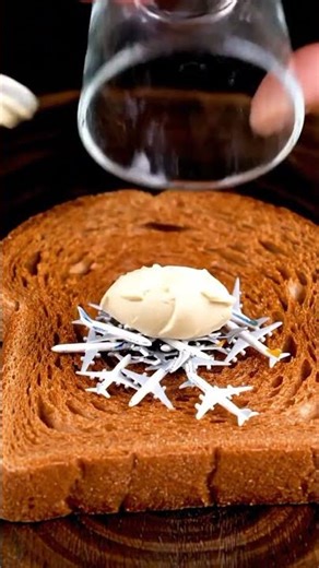 Satisfying Bread 🍞 ASMR video. #asmr #satisfying #ytshorts