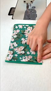 123K views · 2.6K reactions | Sewing Tips and Tricks No29 DIY Quick Easy Zipper Pouch sewing sew diysewing | LC Media | Facebook