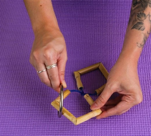 1.9M views · 3.4K reactions | Puzzle That Will Twist Your Mind | 5-Minute Crafts SHORTS | Facebook