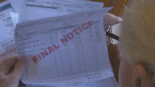 Iowa politics latest: Tax increase on HMO insurance, limits on governor's power, end of session near