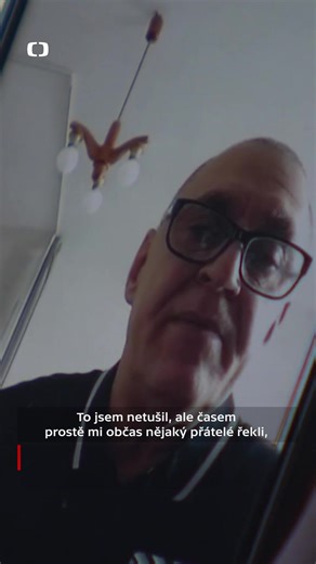 „Chodil tam jenom hlídat a udávat?“ Jak vzpomíná oběť Státní bezpečnosti na současného ministra kultury Oto Klempíře, který na něho komunistické tajné službě donášel? Podívejte se na ukázku. ➡️ Celou reportáž „Olda“ najdete v iVysílání: https://czch.tv/G9e1pS | Reportéři ČT