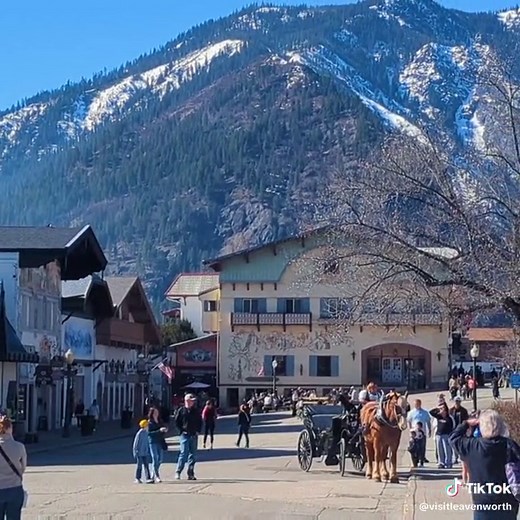 It was warm today in Leavenworth! Leavenworth.org/webcams . . #Leavenworth #LeavenworthWa