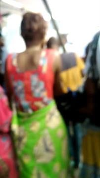 Femme voleuse dénudée à Kinshasa