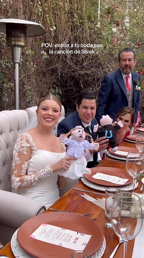 Entrada de Boda con la Canción de Shrek: ¡Un Toque Divertido y Especial!