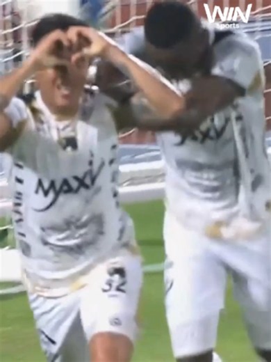 🚀⚽ ¡GOLAZOOOO DE FRANK CASTAÑEDA! Vio al arquero de Nacional adelantado y lo bañó con una definición espectacular para marcar el 2-0 de Llaneros. #LALIGAxWIN