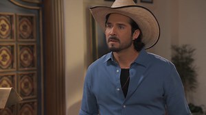1.1M views · 24K reactions | Rafael no se dará por vencido, así que luchará por salir adelante de la mano de Fernanda. Disfruta de #LaDesalmada de lunes a viernes, 9:30 p. m. MEX #ConLasEstrellas | Novelas Las Estrellas | Facebook
