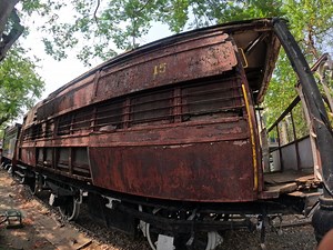 2.5M views · 15K reactions | india is fist train coach || भारतीय रेल का पहला डब्बा अंग्रेजों के जमाने का ट्रेन कोच | Rahul Baba ki Masti | Facebook