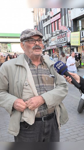 798K views · 8.7K reactions | Latin Alfabesine Geçiş Hakkında Yorumlar - #sokakröportajları #röportaj #sokakröportajı | Söyle Şimdi Sokak Röportajları | Facebook