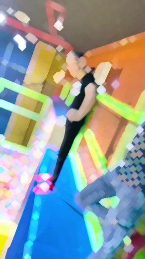 Romantic Public Display of Affection | Heartwarming Love Video