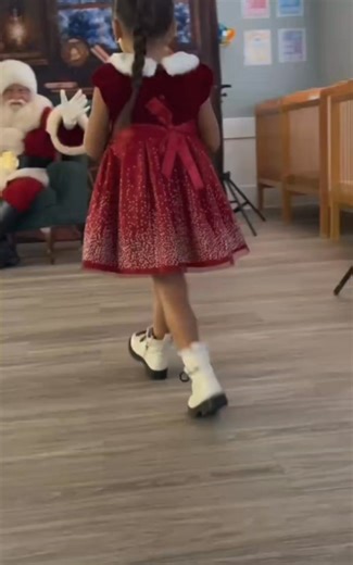 It’s beginning to look a lot like Christmas! Our students had the best time visiting with Santa today — smiles, giggles, and holiday magic all around! A huge thank you to Kieso’s keepsakes photography for doing our holiday pictures this year! | Kids 'R' Kids of Conroe | Facebook