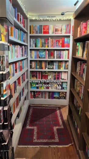 Explore Unique Bookstores in Savannah