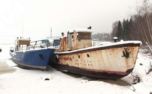 Soviet river boats left to rust at Perm's 'ship cemetery'