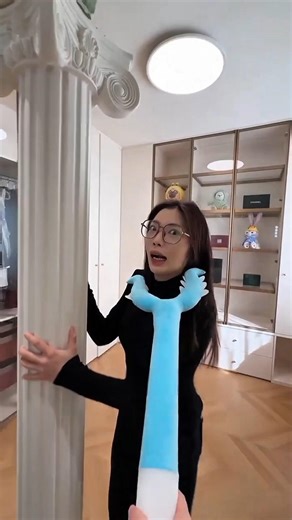 First Time Girl Came to Rich Friend’s Home in China