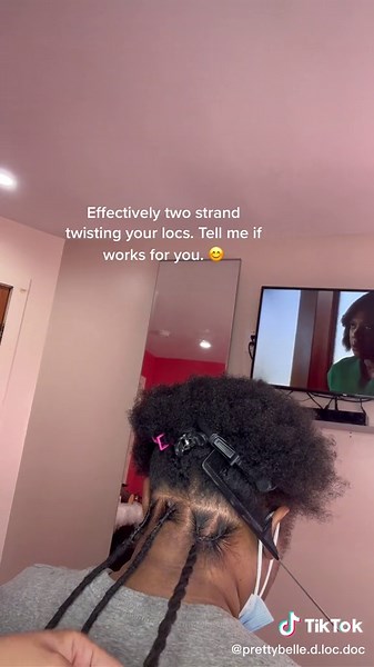 No edits. Two strand twisting in real time. #loctutorial #locstylesforwomen #loctutorials #locstyling #dreadextensions #locextetensions #locextensionsnyc #newyorklocextensions #locstyles #locstylesforwomen #dreadextensions #dreadtutorial #loctician #prettybelledreads #loclivin #locjourney #fyp #virallocation