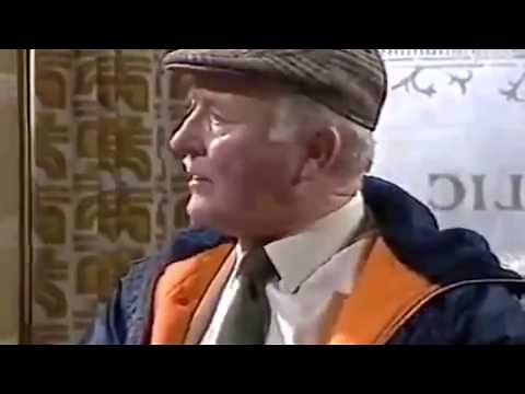 Coronation Street - Fred Gee Vs Percy Sugden (1st February 1984)