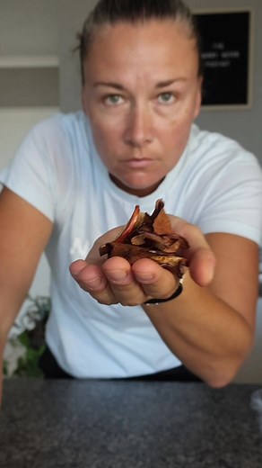 Easy Air Fryer Apple Chips Recipe