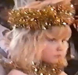 321 reactions · 14 comments | me aged 3, the kind of performance you will see on 17th Dec at my Christmas show in London 栗 Get tickets at link in bio ✨ all ages, under 2’s on laps  | Pixie Lott | Facebook