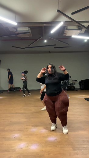 Beauty and Fitness Twin Sisters: A Dazzling Duo
