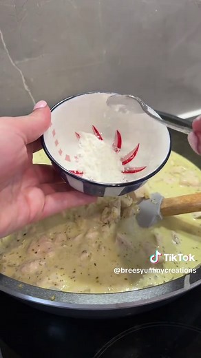 Delicious Pesto Chicken Lasagne Recipe for Dinner
