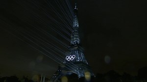 The Eiffel Tower puts on a spectacular light show
