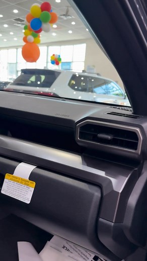 Ready to turn heads wherever you go? The 4Runner 4WD TRD Off Road...