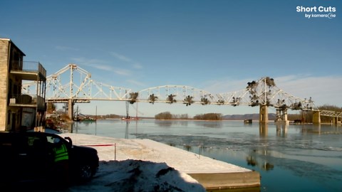 Nearly 100-year-old Mississippi River bridge demolished in spectacular implosion