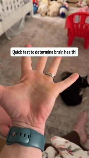 Dr. Stacie: Physical Therapist | Mobility Coach | Strength Coach on Instagram: "Saw this test on the internet posted by a neurologist, so I had to give it a try! It was hard to hold my phone and record myself + do this at the same time. But I did it!!! Did you pass? I also just want to say that this is not a valid diagnostic tool by itself, and if you can’t do it, that doesn’t mean you will have Alzheimer’s or a stroke - there wasn’t enough time on the screen to say that, so I’ll expand 👇🏻 Bas