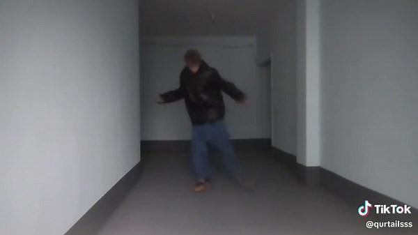 Mastering the Melbourne Shuffle Dance Style