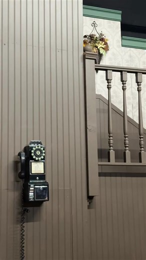 #CapCut #moonoverbuffalo #theateriscommunity #ridgefieldct #ridgefieldtheaterbarn