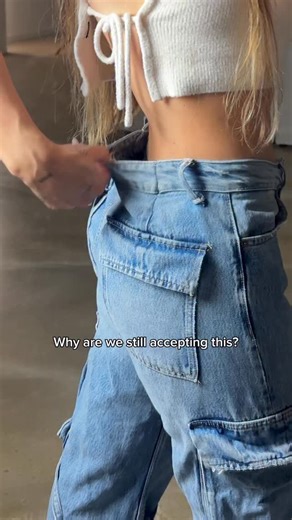 FITJEANS | super comfy & stretchy denim with no waist gap on Instagram: "If you’ve ever stood in a changing room wondering why jeans never fit - gaping at the waist, tight on the thighs... this one’s for you. FITJEANS are made for gym girls; they celebrate your dedication and progress, not hide it. Who else has cried in a changing room over jeans? 😵‍💫 Comment down below for your chance to win a FITJEANS gift card. #fitjeans #nowaistgap"