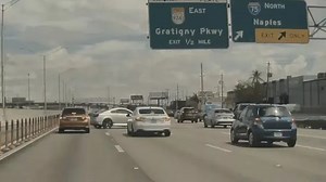 Car miraculously avoids traffic after spinning out