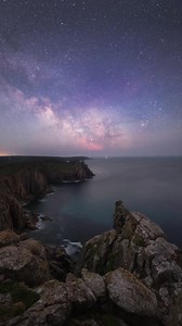 2.7M views · 57K reactions | Stabilised Milky Way timelapse showing the Earth rotating instead of the stars ✨ Captured on the coast of Cornwall, UK  #milkyway #nightphotography #cornwall #uk #fblifestyle | Aaron Jenkin Photography | Facebook