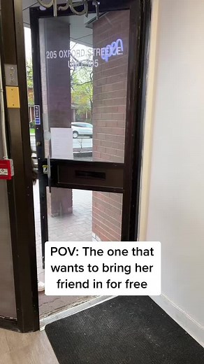 The friend that wants to come in for free. #fypシ #selfiemuseum #fy #workproblems #workhumor #customersbelike