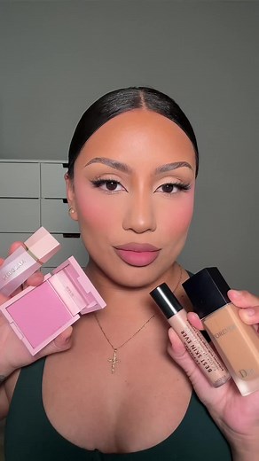 Step by Step Base Routine for Flawless Matte Makeup