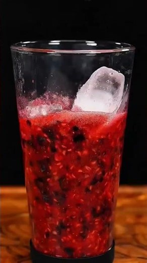#Fresh berries Perfect blend. #Fruit juice #Satisfying Video#Short video